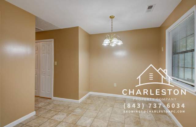 2759 Oak Leaf Dr
