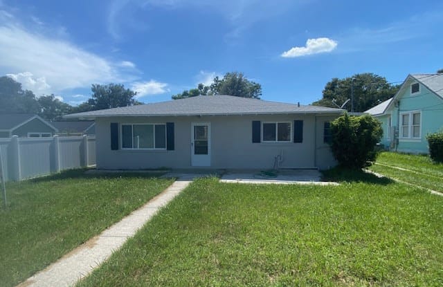 5119 5th St - 5119 5th Street, Zephyrhills, FL 33542