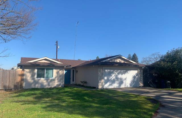 Great 3 bedroom 2 bath house