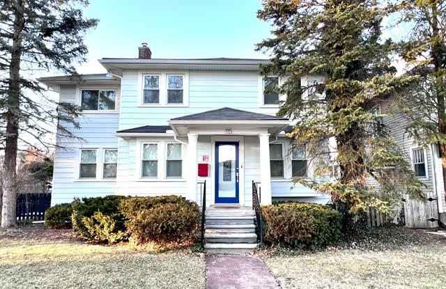 115 E LINCOLN Street