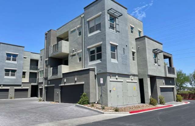 Beautiful Fully Furnished Condo in Affinity! Available Soon!