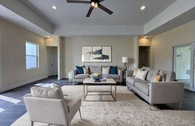 738 HARRIET AVENUE SW