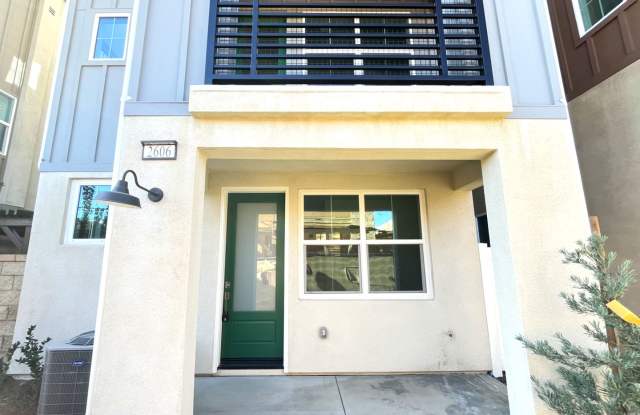 3 bed, 2.5 bath in Ontario, CA!