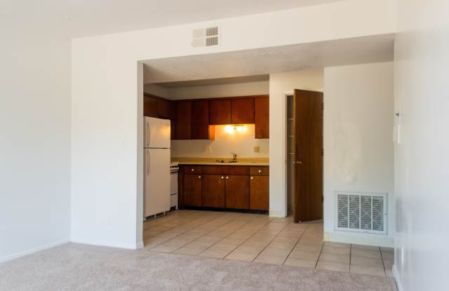 The Oaks Apartments