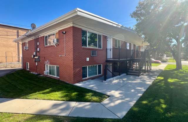 Move in special! 1/2 off first month's rent on Remodeled unit in Millcreek