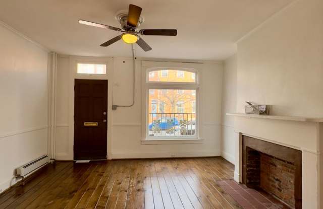 Charming 3Bed/2Bath Townhome in Historic Ridgley Delight!