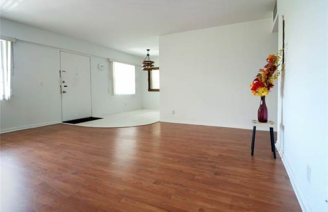 Photo of 300 SW 134th Way