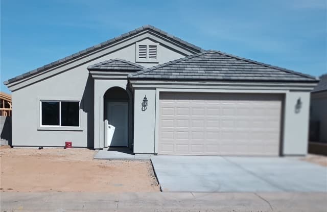3640 N Lomita Street