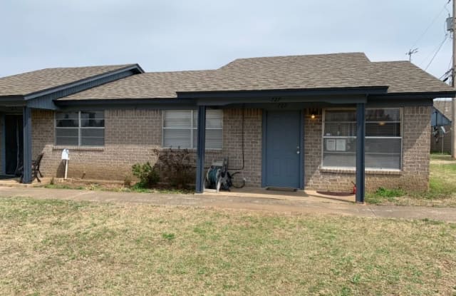 915 S 131st East Ave - 915 S 131st East Ave, Tulsa, OK 74108