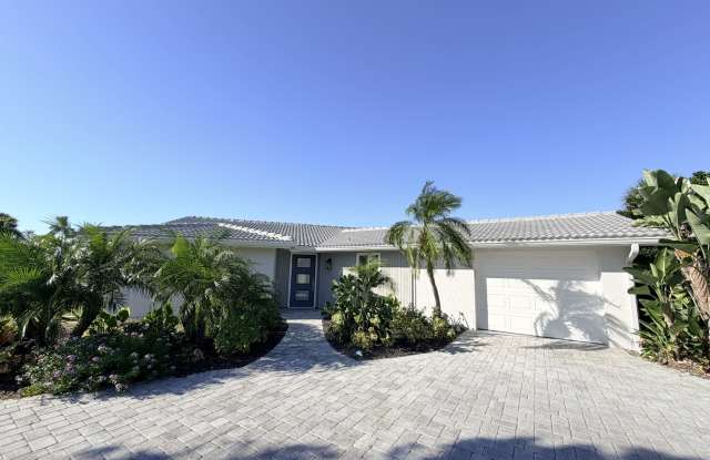 537 Outrigger Lane