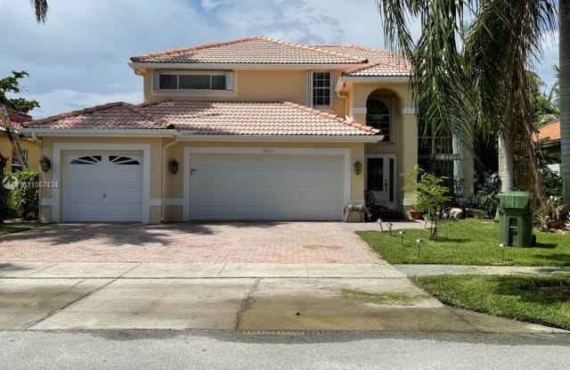 18315 NW 12th St - 18315 NW 12th St, Pembroke Pines, FL 33029