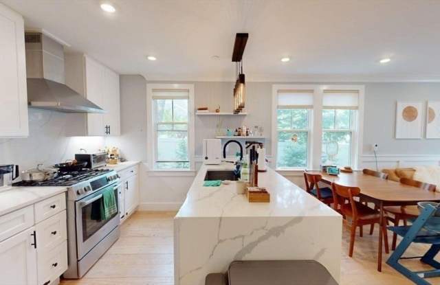 83 Alpine St