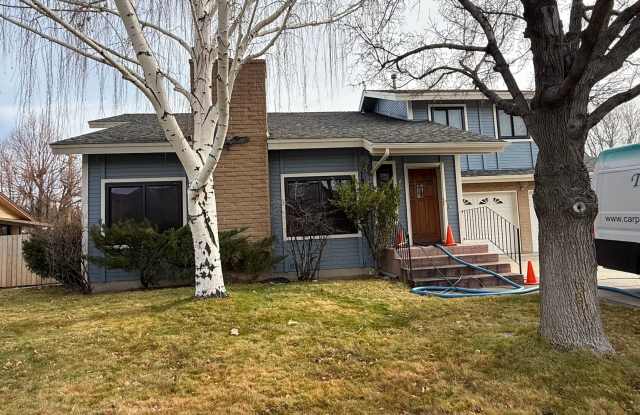 Photo of Beautiful expansive home for lease