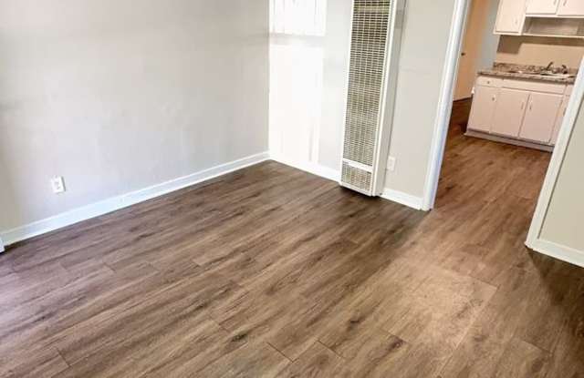 Charming Brick Duplex in Midtown - Open To Section 8 - $99 Move In Special