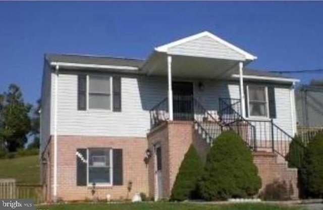 7991 WILLIAMSPORT Pike