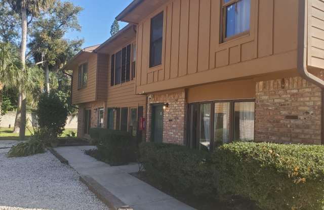 814 N Halifax Avenue