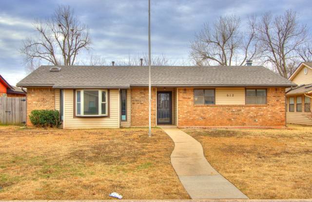 612 NW 139th St - 612 Northwest 139th Street, Oklahoma City, OK 73013