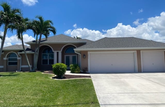 3011 SW 29th Place - 3011 Southwest 29th Place, Cape Coral, FL 33914