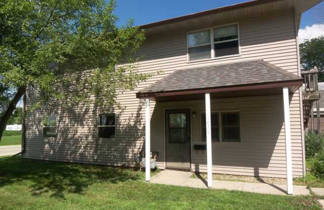 1240 Michigan Avenue - 1240 Michigan Avenue, Ames, IA 50014