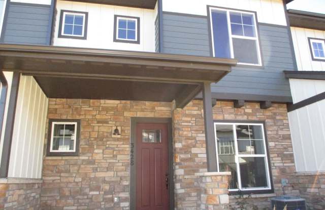 Brand New 2 Story 2 Master Suite Bedroom Condo/Townhome Style in Loveland Near Medical Center of the Rockies