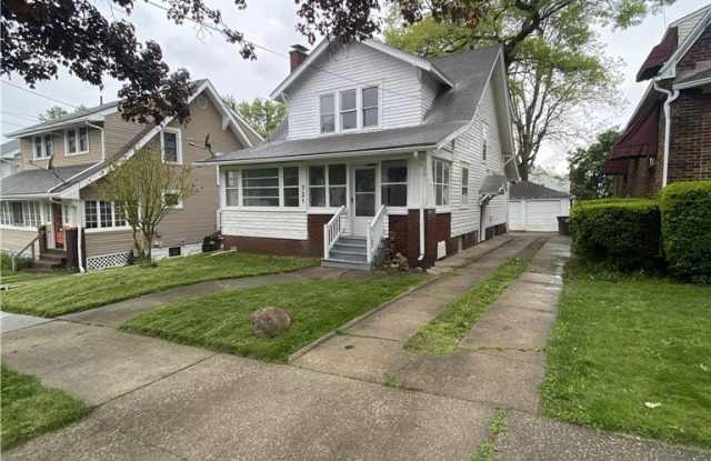 721 Polk Avenue