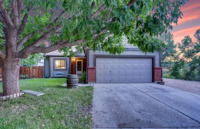 3 bed, 2 bath Multi-Level Home on Cul-De-Sac