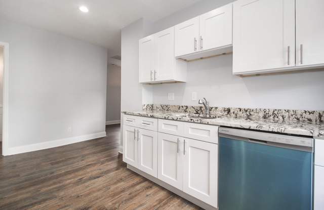 1621 Mentor Avenue - 4