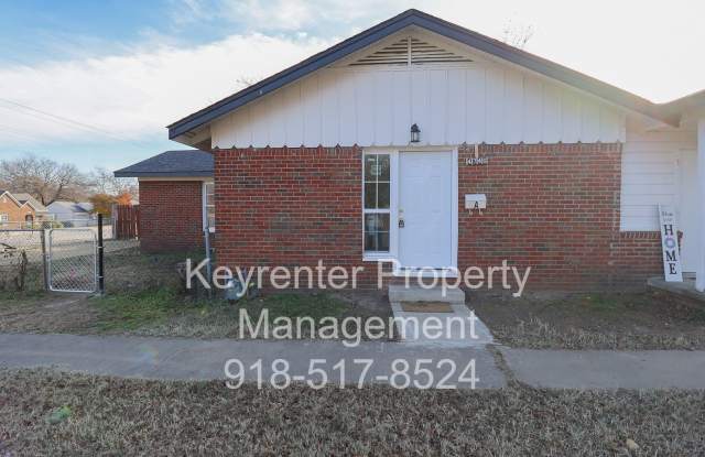 Section 8 Welcome! 2/1 Ready for Immediate Move In!!