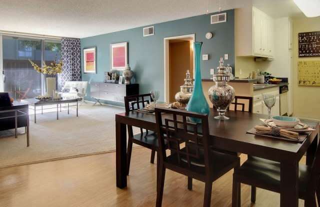 1160 N Conwell Ave Unit D11