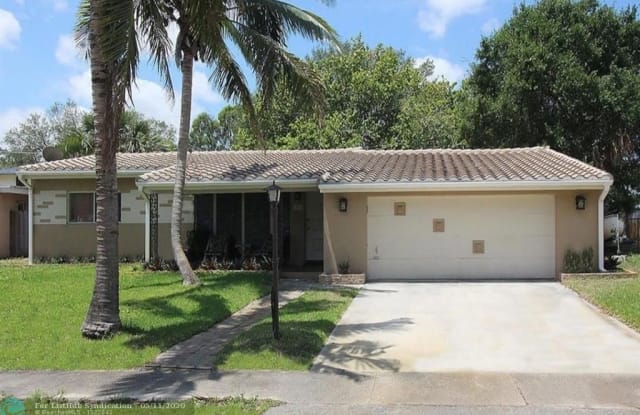 1701 SW 23rd Ter - 1701 Southwest 23rd Terrace, Fort Lauderdale, FL 33312