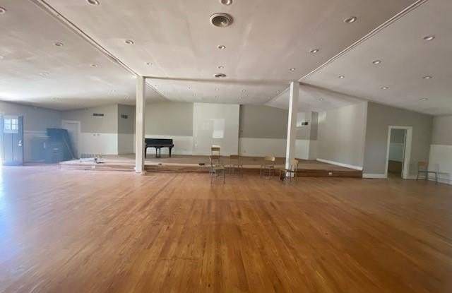 Photo of 104 S ROBINSON