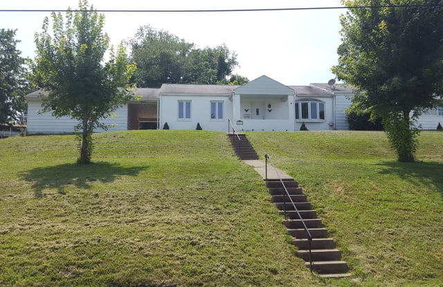 553 Tannehill St - 553 Tannehill St, Canonsburg, PA 15317