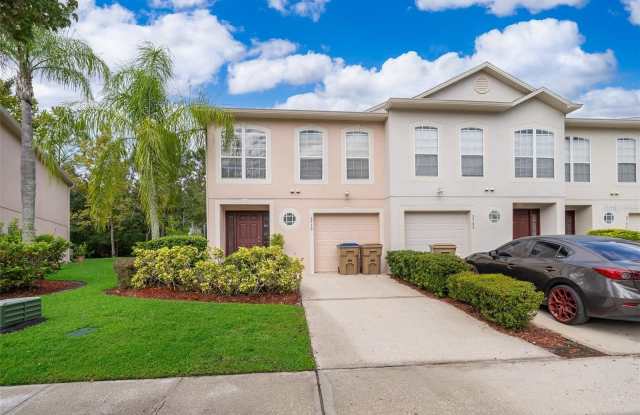 2710 MERRIEWEATHER LANE