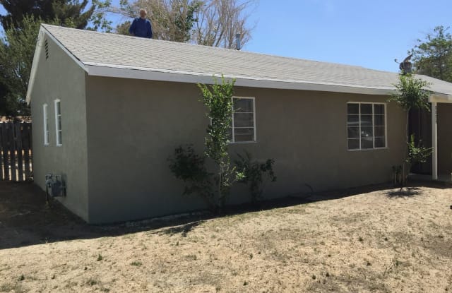 1132 West Newgrove - 1132 West Newgrove Street, Lancaster, CA 93534