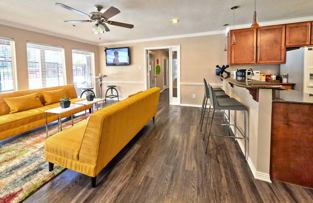 Preston Creek Apartments