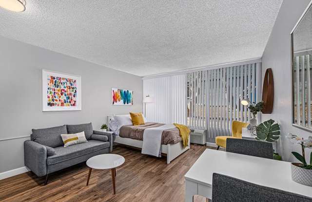 The Incline Apartments and Studios