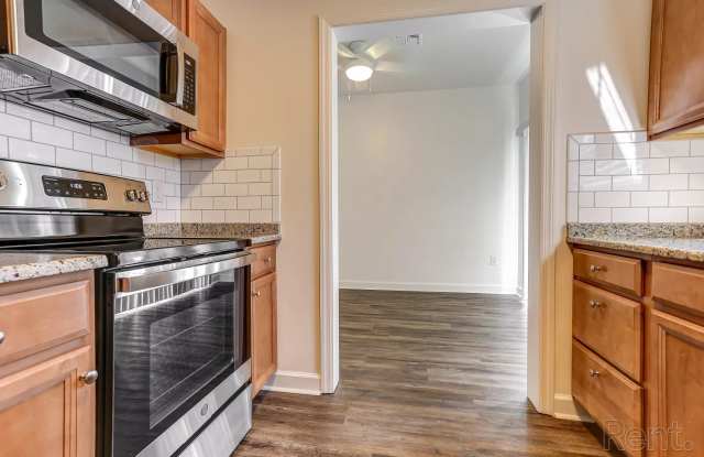 Photo of Pioneer Woods