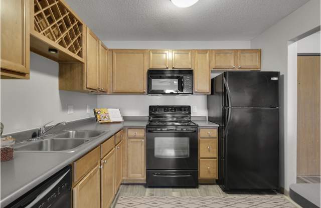 Summer Creek Apartments