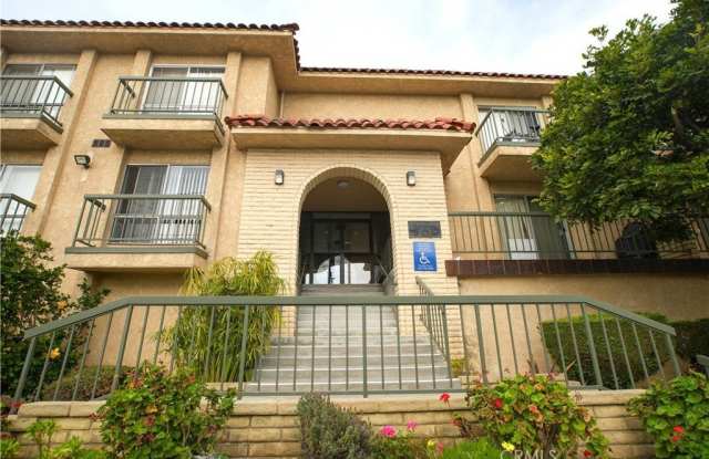 Photo of 4015 W 137th Street