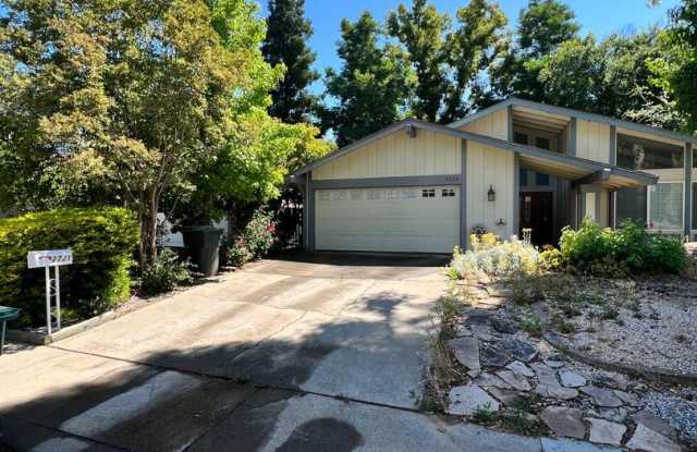 2721 Adriatic Way