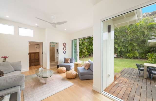 Majestic Retreat: Close to Beach, Designer Details, Expansive Rear Deck Views