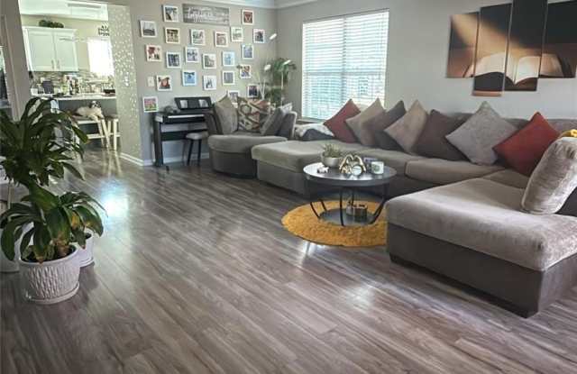 18506 Oakhurst Boulevard