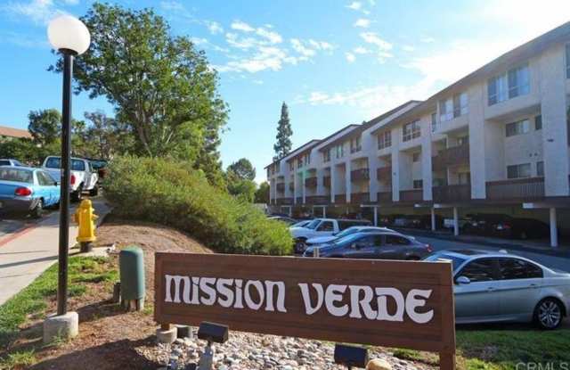 Photo of Huge 3 Bedroom 2 Bathroom in Resort Style Community in Mission Valley