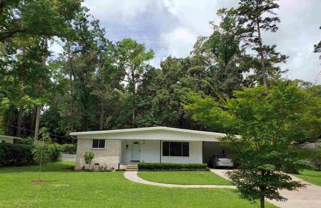 2305 Trescott Drive