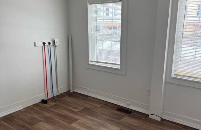 Photo of 1124 Dudley Avenue - 1