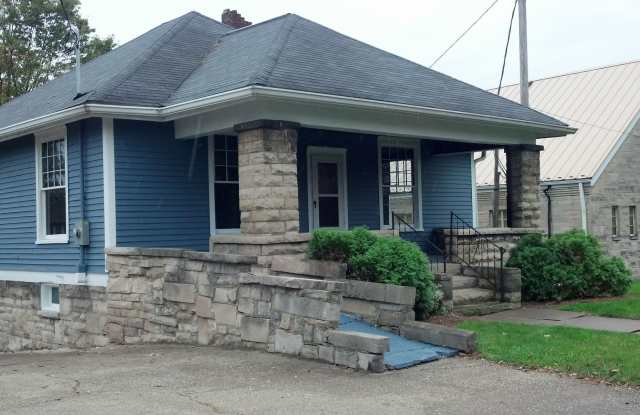 819 W 2nd street