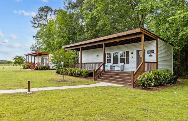 2110 Las Flores Lane