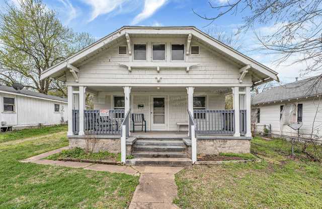 2445 North Main Avenue