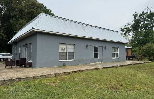 2920 Northwest 18th Street - 1