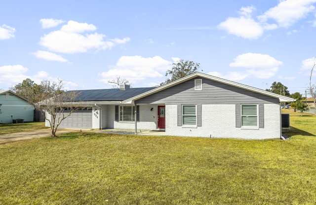 924 Agnes Scott Circle